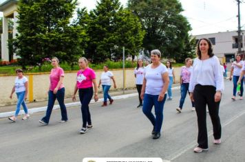 Foto - DESFILE CÍVICO DE 70 ANOS DE PAULO FRONTIN 