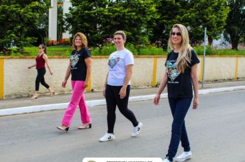 Foto - DESFILE CÍVICO DE 70 ANOS DE PAULO FRONTIN 