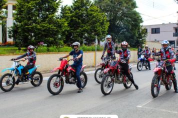 Foto - DESFILE CÍVICO DE 70 ANOS DE PAULO FRONTIN 