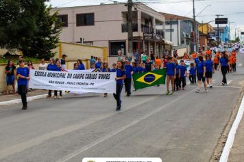 Foto - DESFILE CÍVICO DE 70 ANOS DE PAULO FRONTIN 