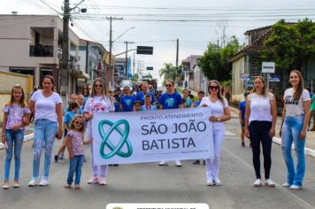 Foto - DESFILE CÍVICO DE 70 ANOS DE PAULO FRONTIN 