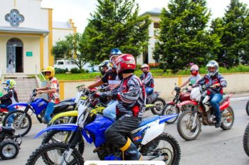 Foto - DESFILE CÍVICO DE 70 ANOS DE PAULO FRONTIN 