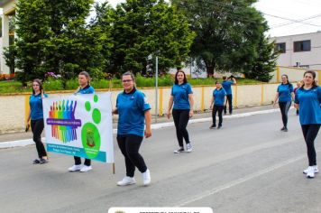 Foto - DESFILE CÍVICO DE 70 ANOS DE PAULO FRONTIN 