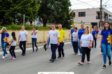 Foto - DESFILE CÍVICO DE 70 ANOS DE PAULO FRONTIN 