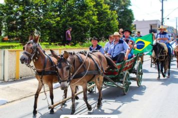 Foto - DESFILE CÍVICO DE 70 ANOS DE PAULO FRONTIN 