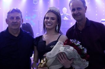 Foto - Baile do chopp e da  horilka com  escolha da rainha e das princesas da 11ª FrontinFest e Festa das Nações e 1ª Festa Nacional da Amora de Paulo Frontin.