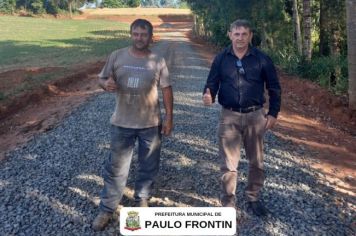 SERVIÇOS NA ESTRADA DO VICINAL DOIS LIMOEIRO E SAÍDA PARA RIO CLARO SÃO REALIZADOS