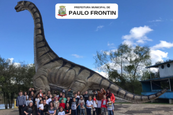 SCFV REALIZAM VISITA EM PARQUE DOS DINOSSAUROS