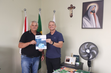 REUNIÃO DO PREFEITO IRENEU ZACHARIAS COM JUNIOR BENATO
